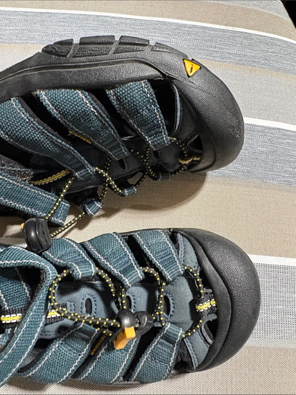 Keen Kids Teal and Black Closed-Toe Sandals with Yellow Accents